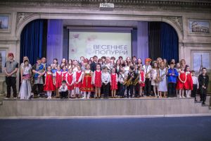 «Весеннее попурри»: отчетный концерт творческих коллективов дополнительного образования