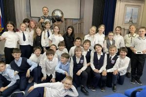 «Кругозор» открывает мир: юные физики экспериментируют