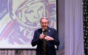 В школе МИД стартовала Неделя космоса